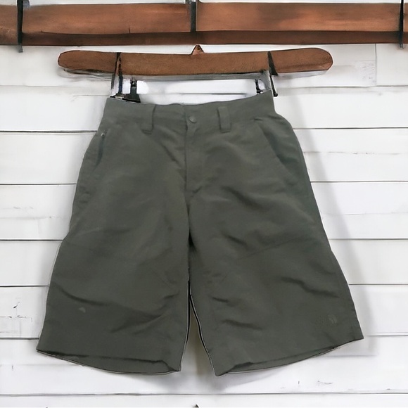 The North Face Hiking Cargo Utility Shorts in Gray, Size 30 - Picture 1 of 13